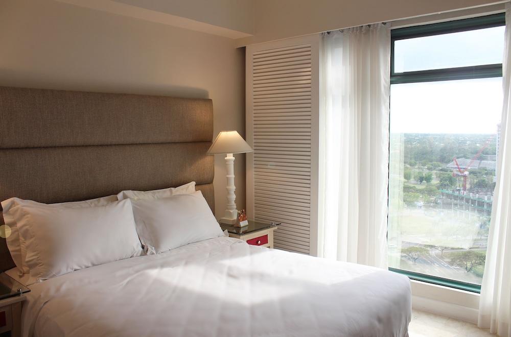Vivere Hotel And Resorts Muntinlupa City Екстер'єр фото