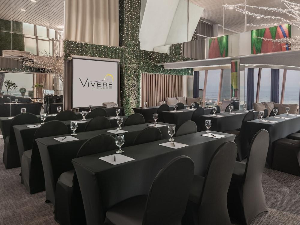 Vivere Hotel And Resorts Muntinlupa City Екстер'єр фото