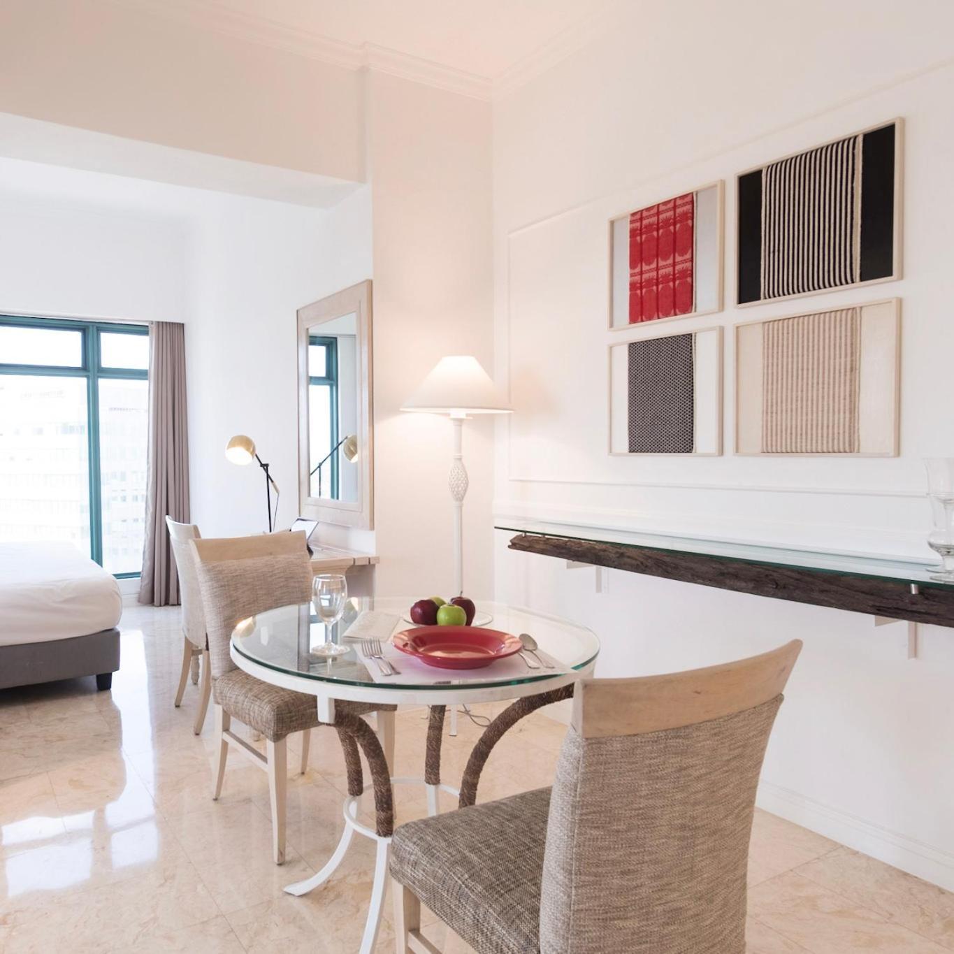 Vivere Hotel And Resorts Muntinlupa City Екстер'єр фото