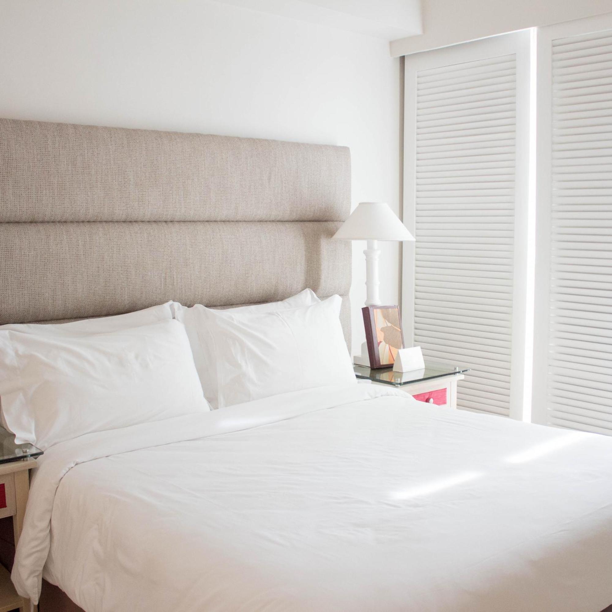 Vivere Hotel And Resorts Muntinlupa City Екстер'єр фото