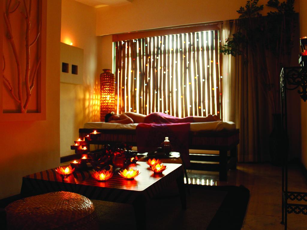 Vivere Hotel And Resorts Muntinlupa City Екстер'єр фото