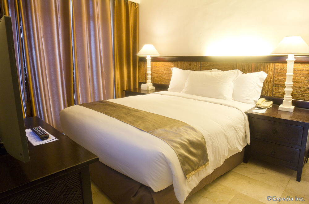 Vivere Hotel And Resorts Muntinlupa City Екстер'єр фото