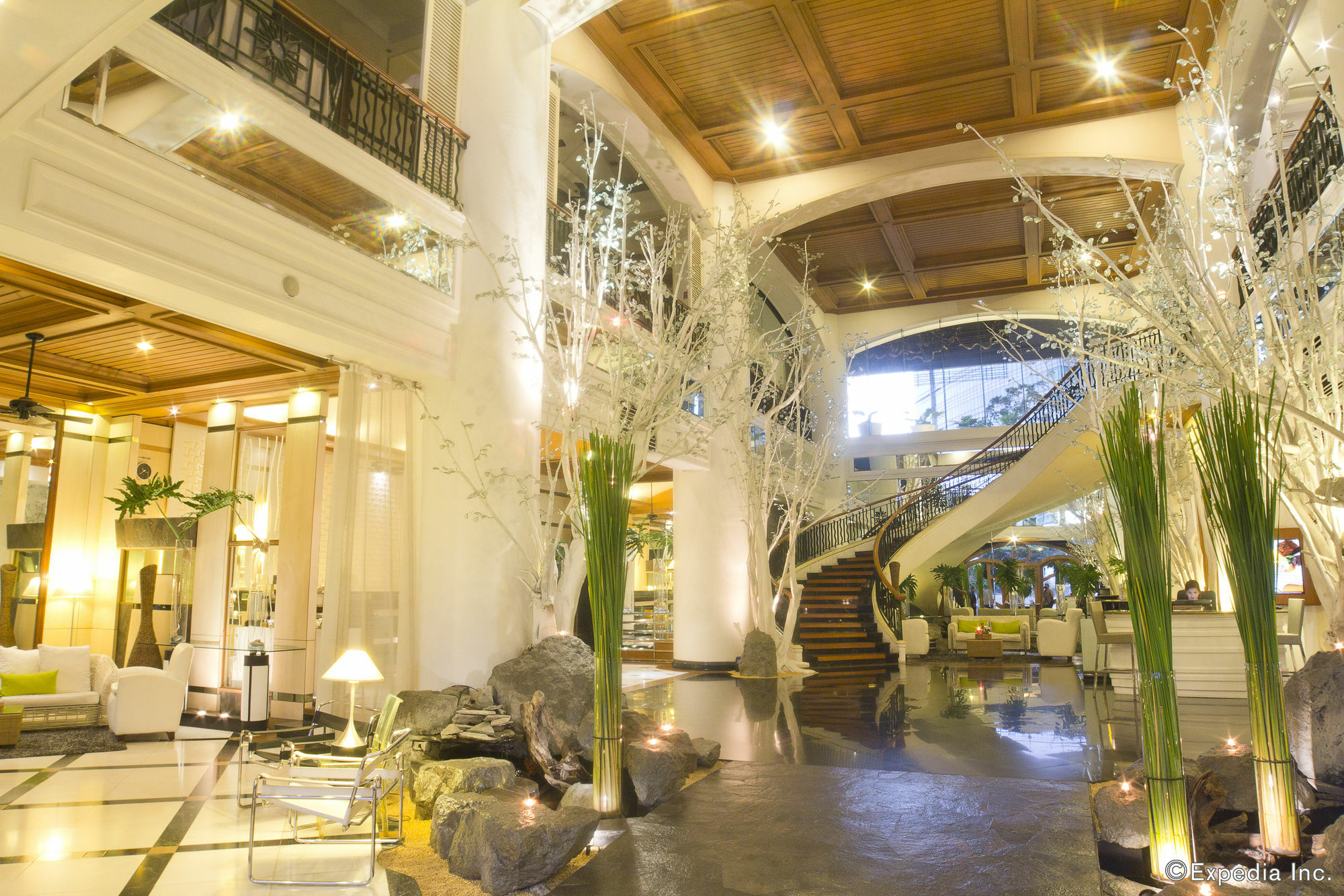 Vivere Hotel And Resorts Muntinlupa City Екстер'єр фото