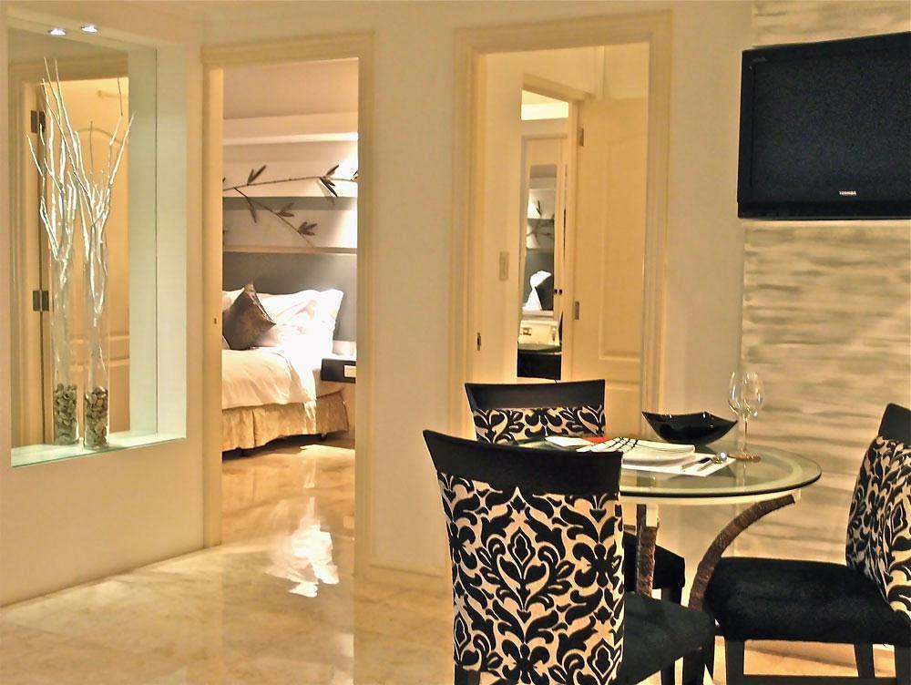 Vivere Hotel And Resorts Muntinlupa City Екстер'єр фото